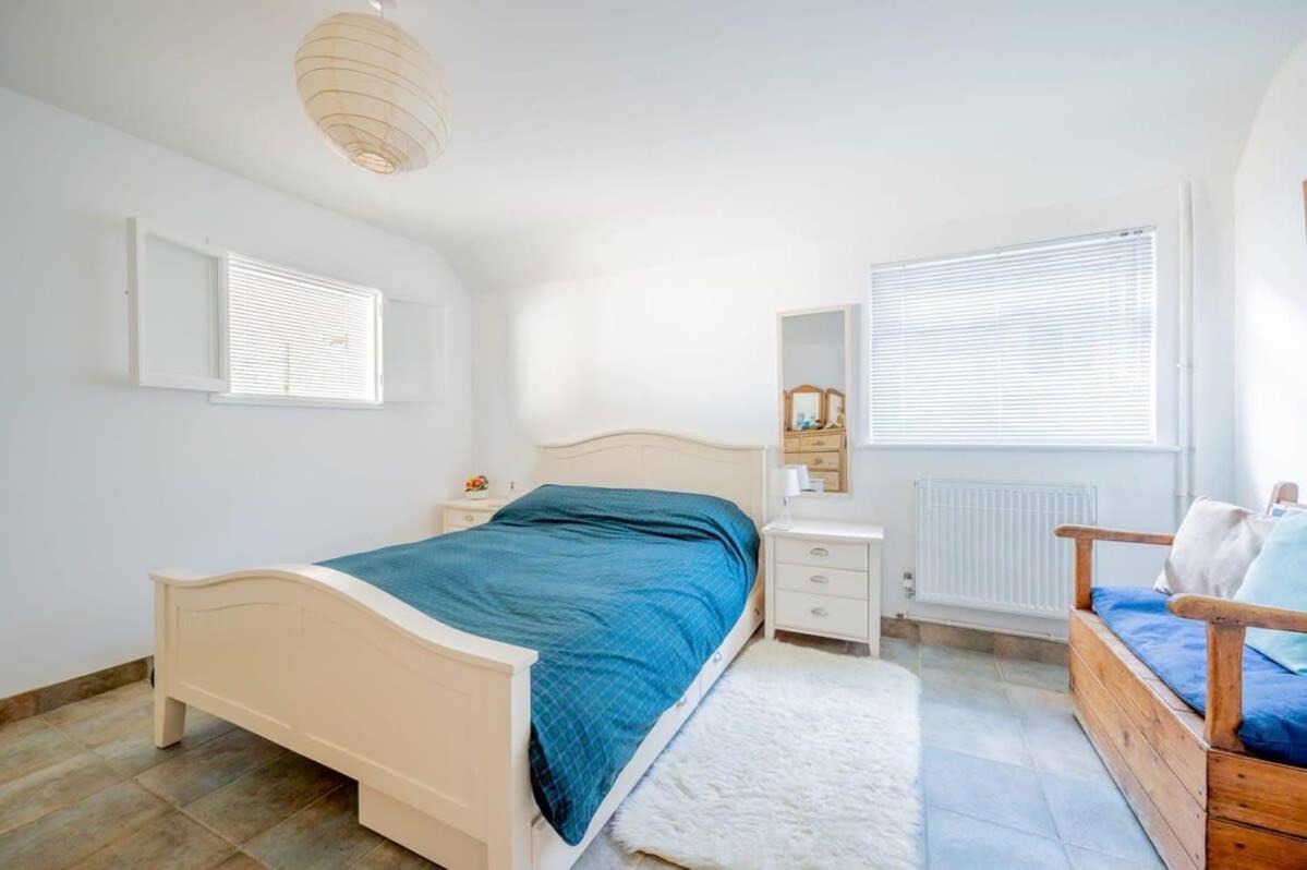 Villa Family Haven By The Waves Direct Beach Access Pevensey Exterior foto