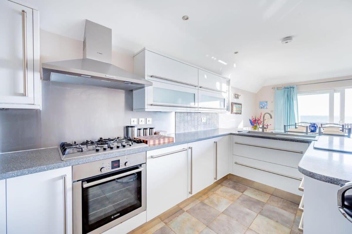 Villa Family Haven By The Waves Direct Beach Access Pevensey Exterior foto