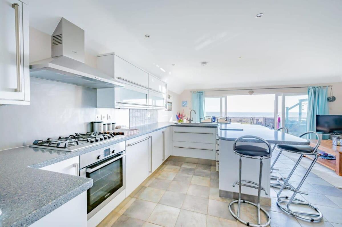 Villa Family Haven By The Waves Direct Beach Access Pevensey Exterior foto