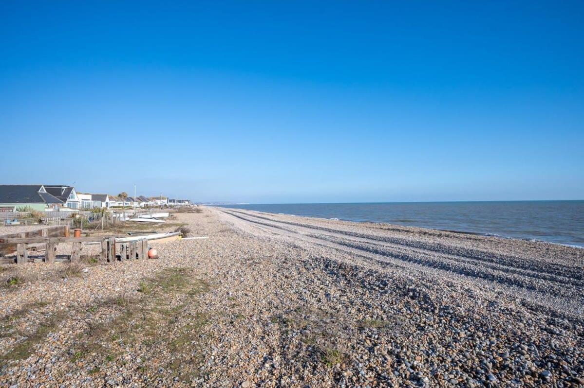 Villa Family Haven By The Waves Direct Beach Access Pevensey Exterior foto